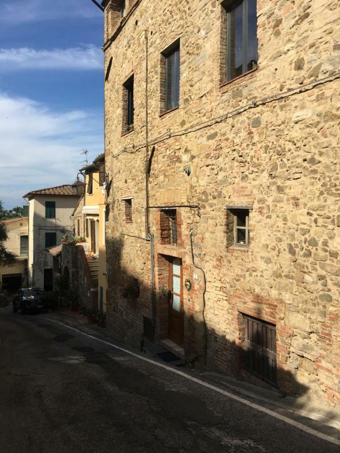 Loft De' Riccardi Διαμέρισμα Chianni Εξωτερικό φωτογραφία